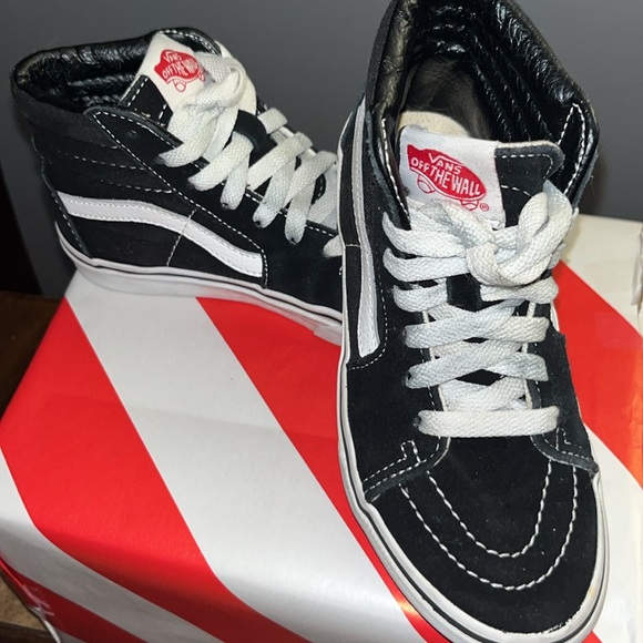 Kids Black & White High Top Vans - Picture 6 of 8